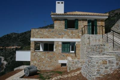 Недвижимость на Пелопоннес . Вилла площадью 240 кв.м.