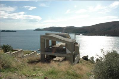 Недвижимость на о.Эвия . Участок за городом площадью 2000 кв.м.