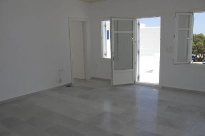 Недвижимость на о.Парос . Квартира площадью 77 кв.м.