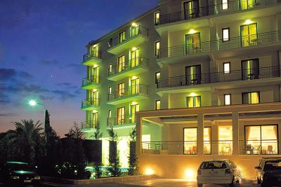 Недвижимость на Аттика . Отель площадью 2200 кв.м.