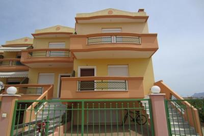 Недвижимость на Пелопоннес . Таунхаус площадью 138 кв.м.