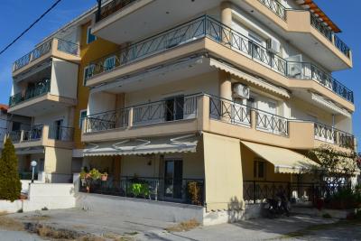 Недвижимость на Пригороды г.Салоники . Квартира площадью 65 кв.м.